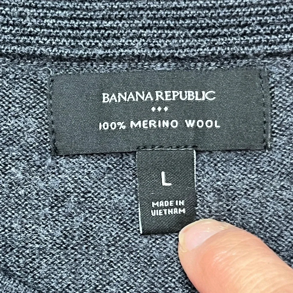 Banana Republic Sweater Men Large Gray Navy Blue Long Sleeve Striped Merino Wool